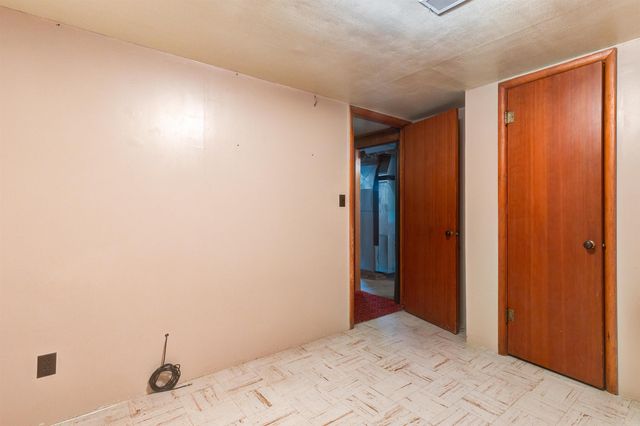 905 Windsor Drive, Salina, KS 67401