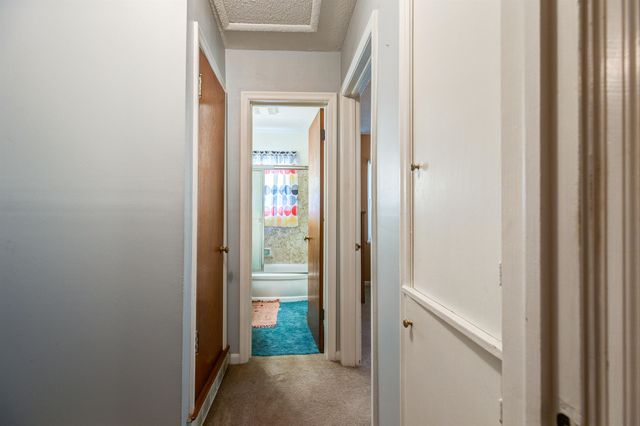 905 Windsor Drive, Salina, KS 67401