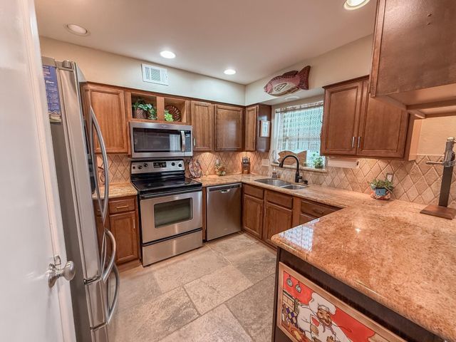 4749 Nasa Parkway 57, Pasadena, TX 77586