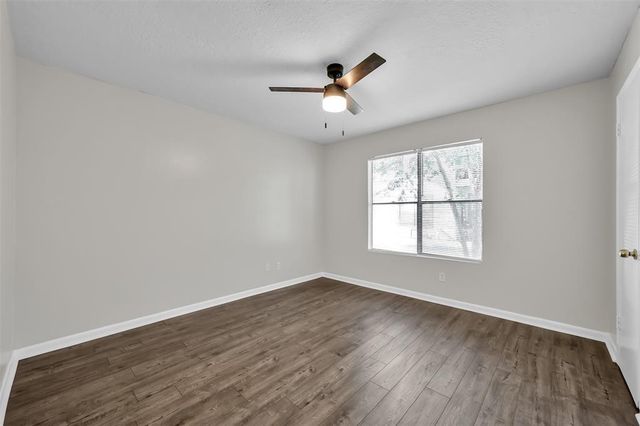 900 Holly Drive 3, Conroe, TX 77301