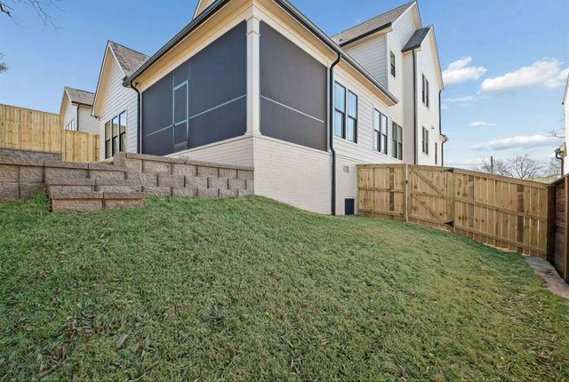 3420A Golf Club Ln, Nashville, TN 37215