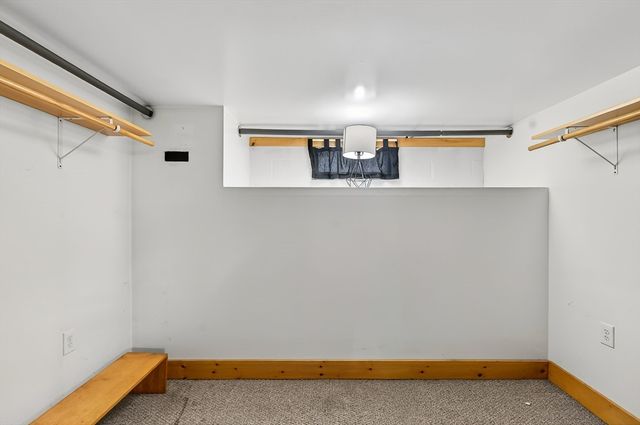 46 Kenwood St, Greenfield, MA 01301