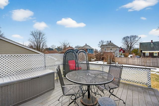 46 Kenwood St, Greenfield, MA 01301