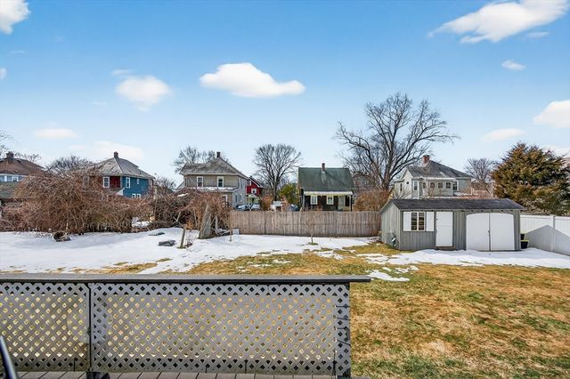 46 Kenwood St, Greenfield, MA 01301