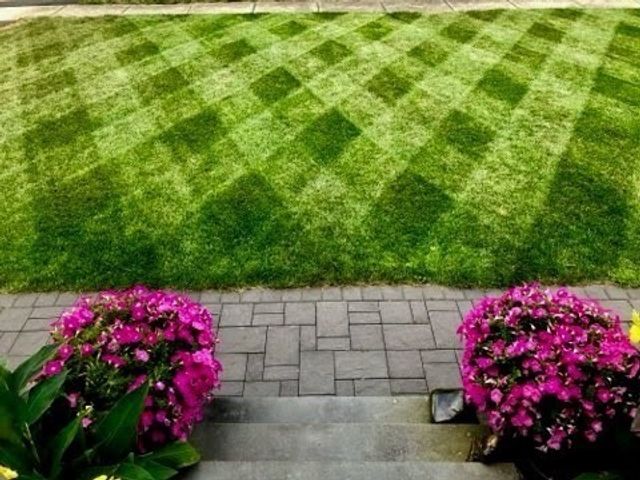 46 Kenwood St, Greenfield, MA 01301