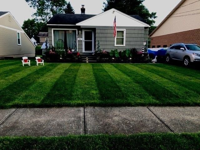 46 Kenwood St, Greenfield, MA 01301