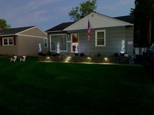 46 Kenwood St, Greenfield, MA 01301