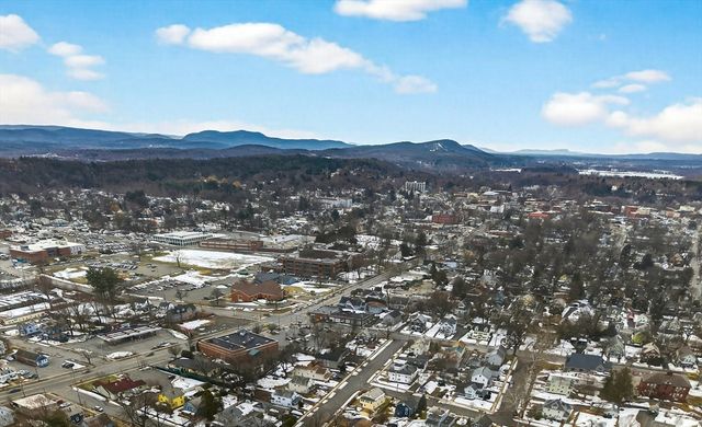 46 Kenwood St, Greenfield, MA 01301