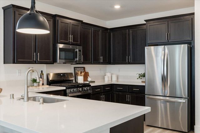 3363 Apollo Ct, Folsom, CA 95630