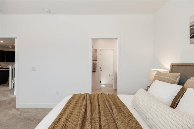 3363 Apollo Ct, Folsom, CA 95630