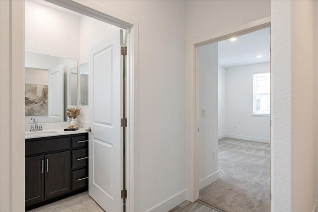 3363 Apollo Ct, Folsom, CA 95630