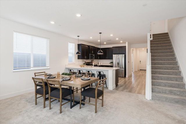 3363 Apollo Ct, Folsom, CA 95630