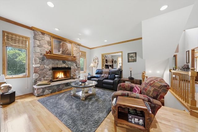 26165 N GREENBRIAR Court, Lake Barrington, IL 60084