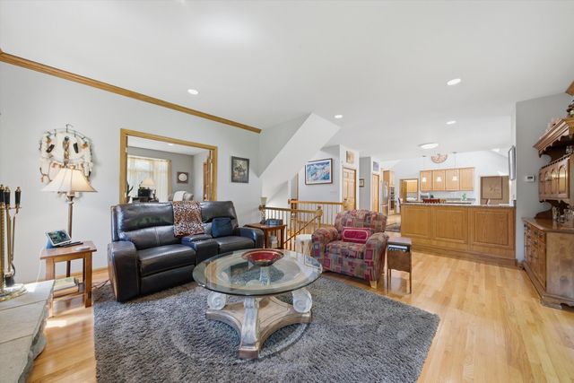 26165 N GREENBRIAR Court, Lake Barrington, IL 60084