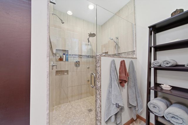 26165 N GREENBRIAR Court, Lake Barrington, IL 60084
