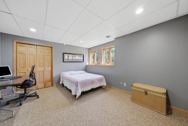 26165 N GREENBRIAR Court, Lake Barrington, IL 60084