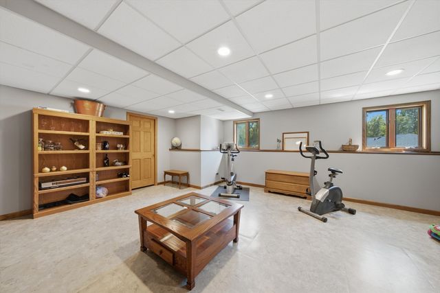 26165 N GREENBRIAR Court, Lake Barrington, IL 60084