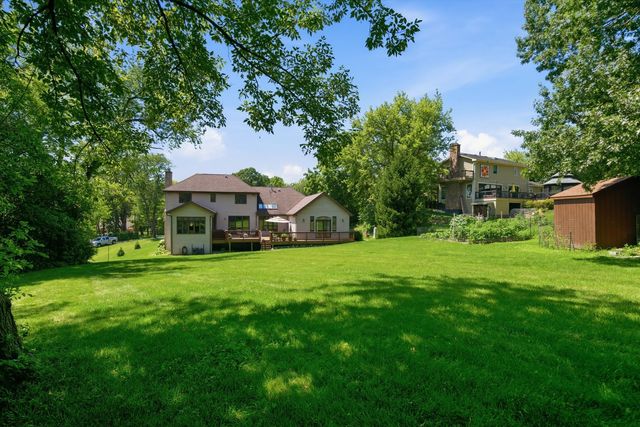 26165 N GREENBRIAR Court, Lake Barrington, IL 60084