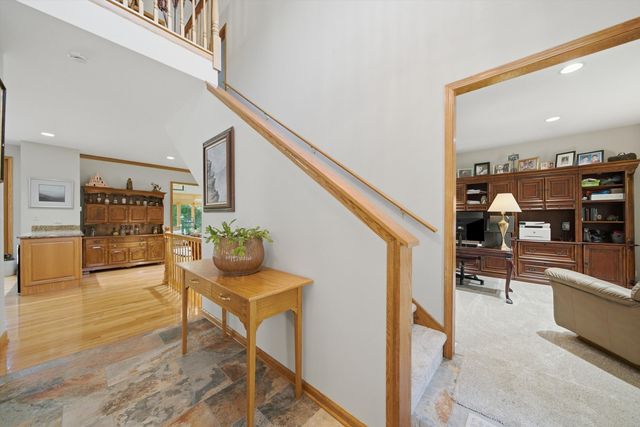 26165 N GREENBRIAR Court, Lake Barrington, IL 60084