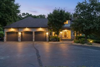 26165 N GREENBRIAR Court, Lake Barrington, IL 60084