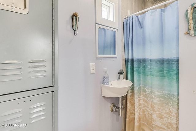 5076 Utah Street, Bay Saint Louis, MS 39520