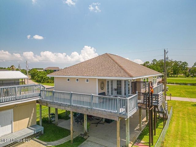 5076 Utah Street, Bay Saint Louis, MS 39520