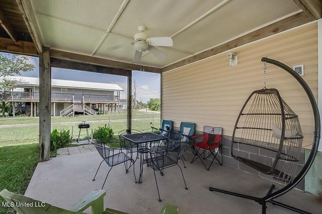 5076 Utah Street, Bay Saint Louis, MS 39520