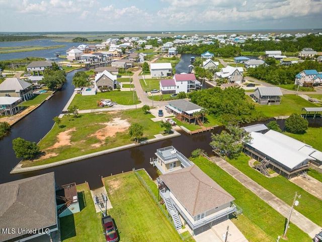 5076 Utah Street, Bay Saint Louis, MS 39520