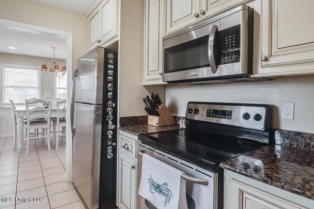 5076 Utah Street, Bay Saint Louis, MS 39520