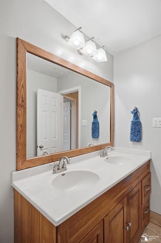 415 Theodore Drive, Monroe, MI 48162