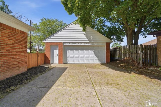 415 Theodore Drive, Monroe, MI 48162