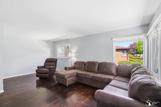 415 Theodore Drive, Monroe, MI 48162