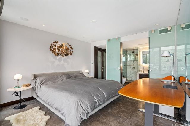 2979 Kalakaua Avenue 904, Honolulu, HI 96815