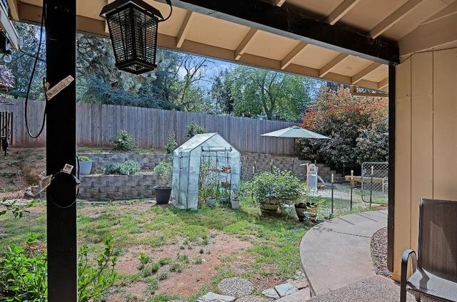 3087 Camino Ct, Camino, CA 95709