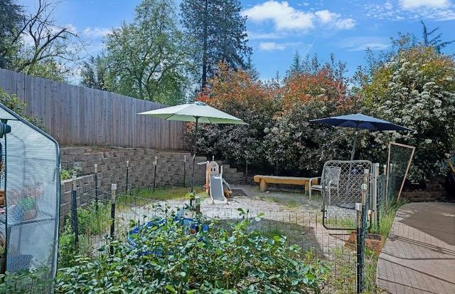 3087 Camino Ct, Camino, CA 95709