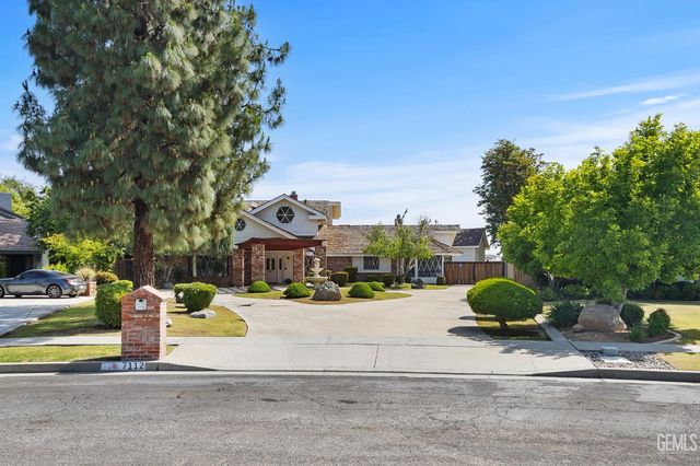 7112 Crestwood Street, Bakersfield, CA 93308