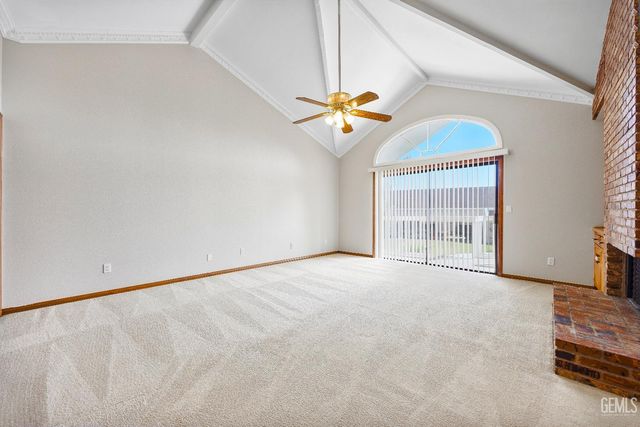 7112 Crestwood Street, Bakersfield, CA 93308