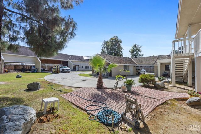7112 Crestwood Street, Bakersfield, CA 93308