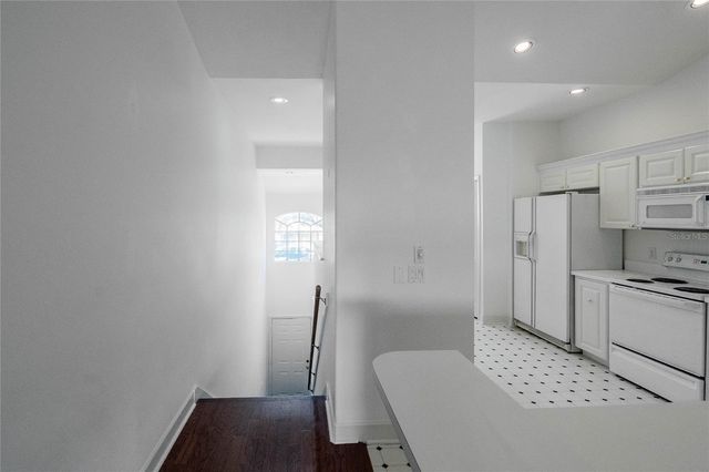 447 ENCLAVE PLACE 447, Lakeland, FL 33803