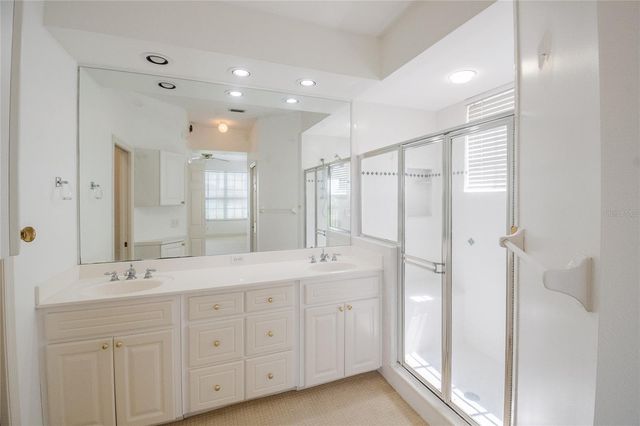 447 ENCLAVE PLACE 447, Lakeland, FL 33803