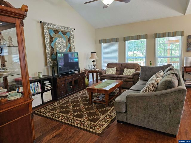 6120 Fairbanks St SE, Salem, OR 97306