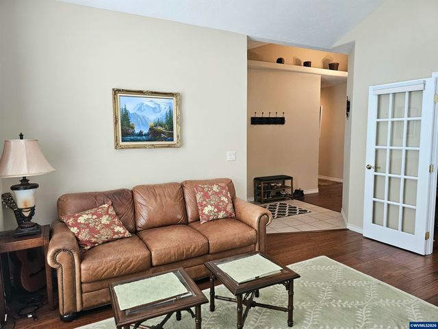 6120 Fairbanks St SE, Salem, OR 97306
