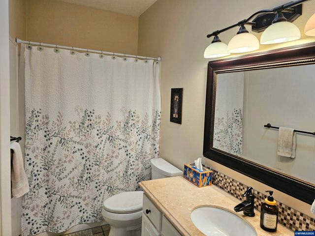 6120 Fairbanks St SE, Salem, OR 97306