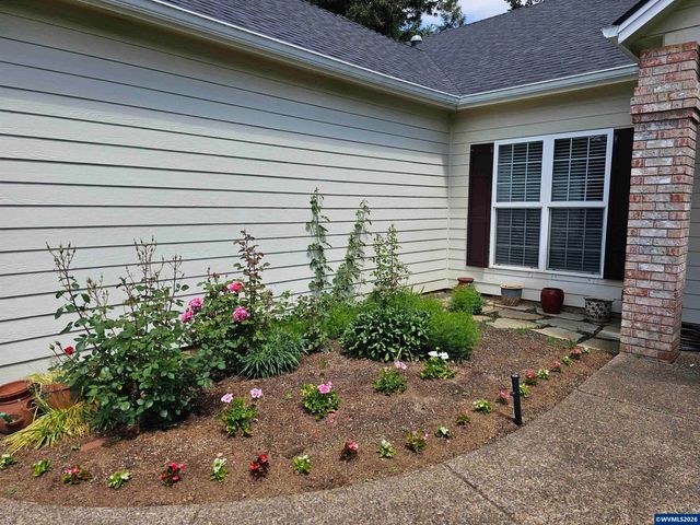 6120 Fairbanks St SE, Salem, OR 97306