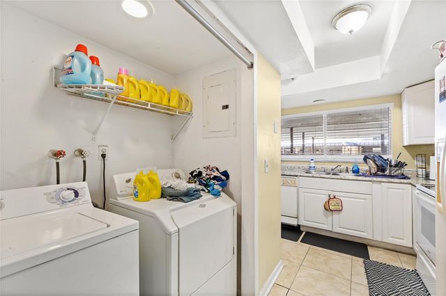 5431 BROOKSWOOD WAY 805, Orlando, FL 32808