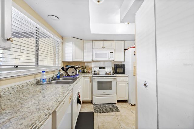 5431 BROOKSWOOD WAY 805, Orlando, FL 32808