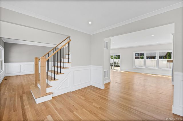 366 Broadway, Massapequa Park, NY 11762