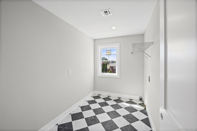 366 Broadway, Massapequa Park, NY 11762