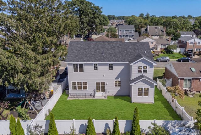 366 Broadway, Massapequa Park, NY 11762
