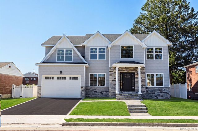 366 Broadway, Massapequa Park, NY 11762
